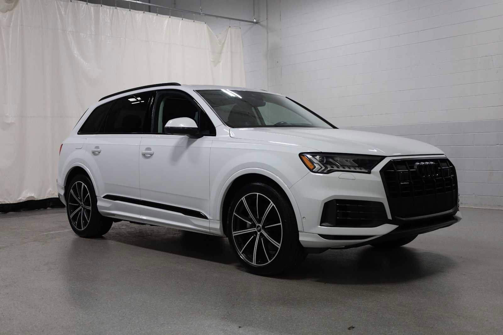 Used 2021 Audi Q7 3.0T Prestige w/ Prestige Package AWD/4WD image 13