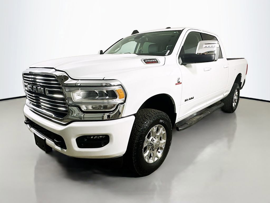 Used 2024 RAM 2500 Laramie AWD/4WD image 3