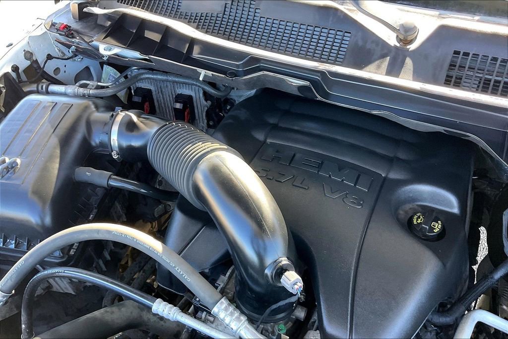 Used 2017 RAM 1500 Classic SLT image 30