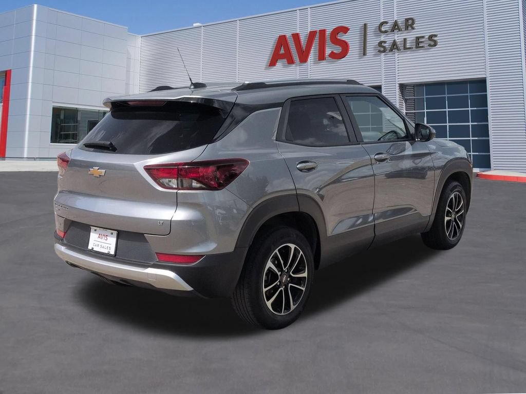 Used 2025 Chevrolet TrailBlazer LT AWD/4WD image 6