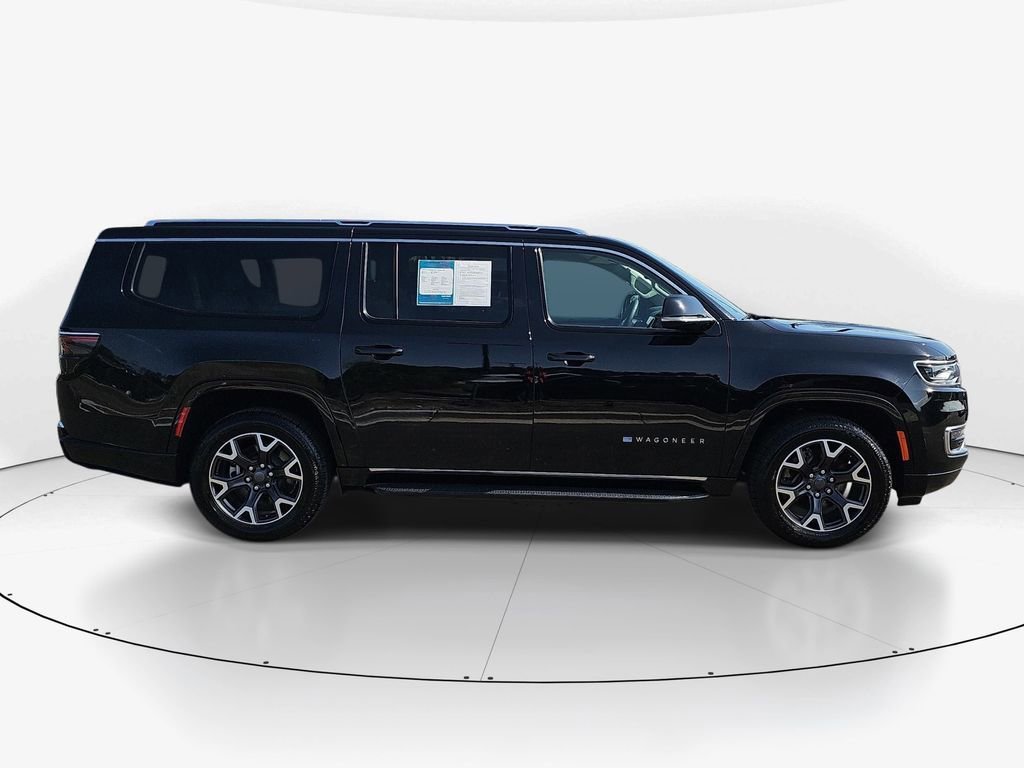 Used 2023 Jeep Wagoneer L Series III image 4