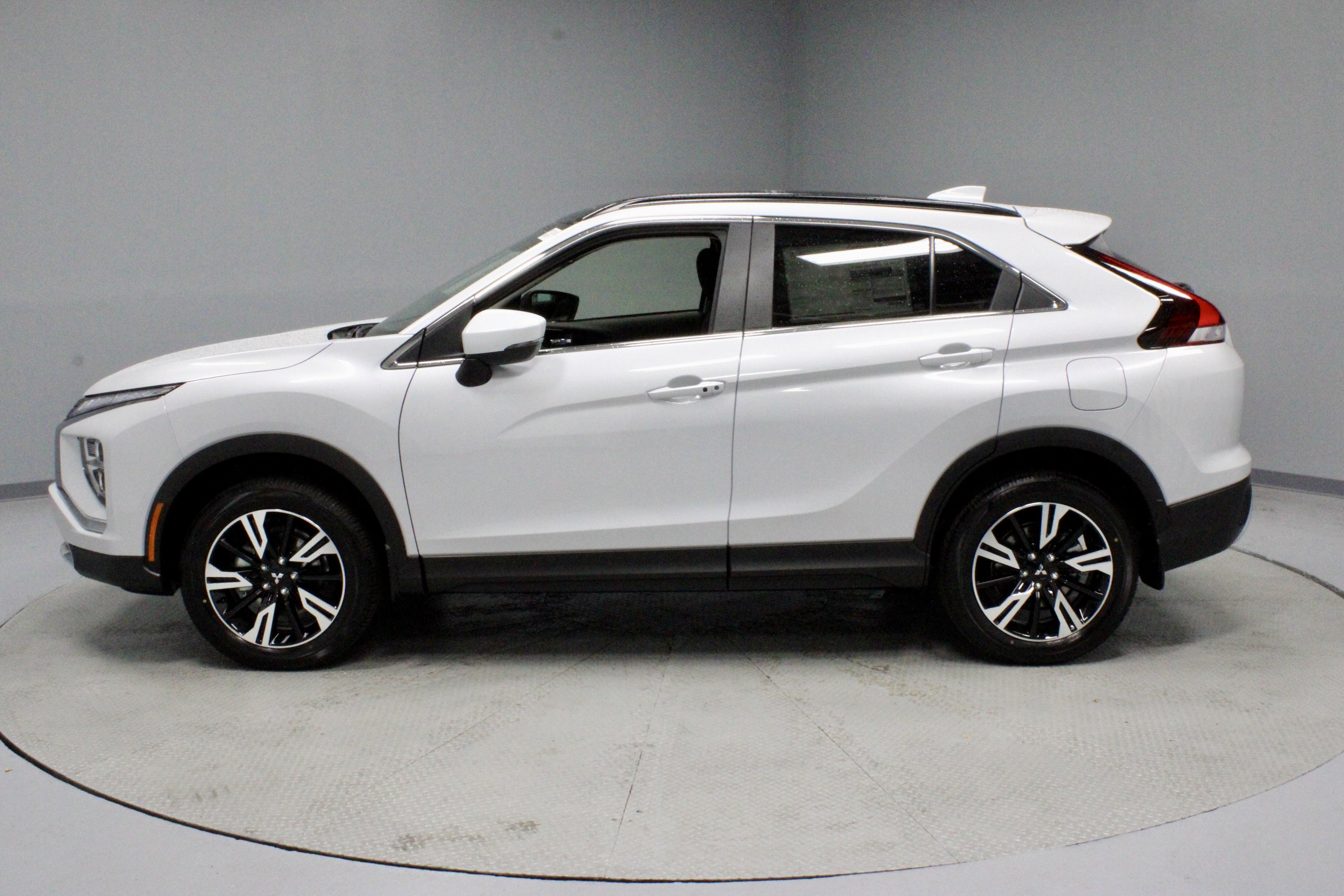 New 2026 Mitsubishi Eclipse Cross SE image 5