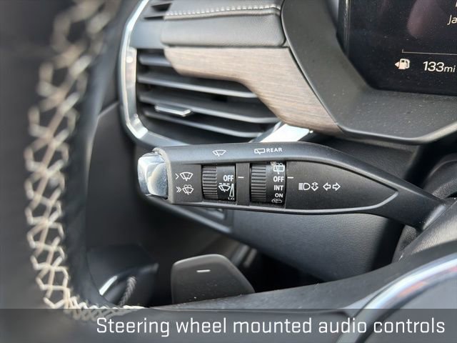 Used 2025 GMC Acadia Denali w/ LPO, Floor Liner Package image 36