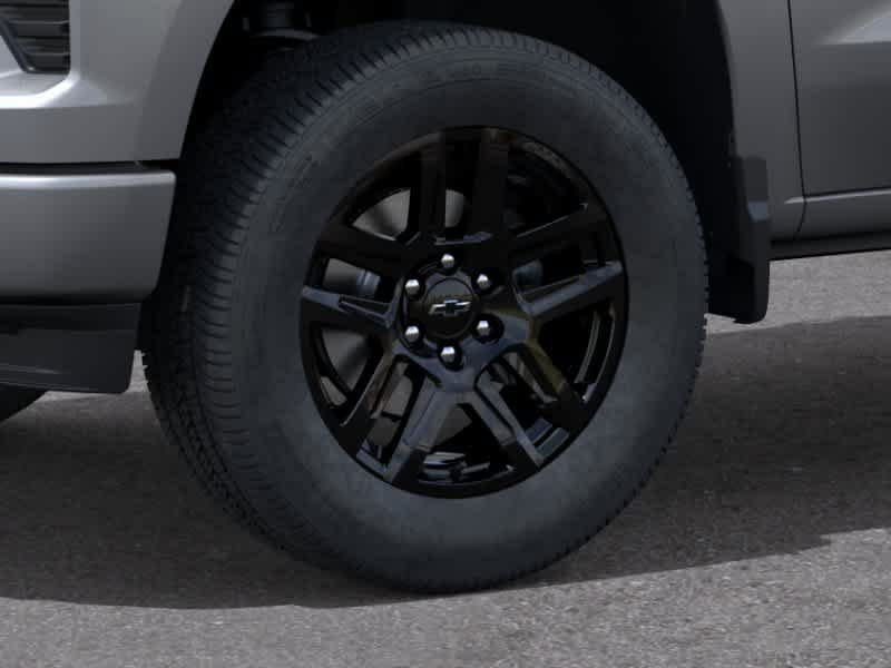 New 2026 Chevrolet Silverado 1500 Custom w/ LPO, Dark Essentials Package AWD/4WD image 9