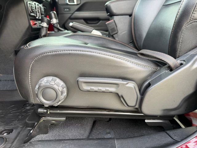 Used 2021 Jeep Wrangler Unlimited Rubicon w/ Trailer Tow Package image 10