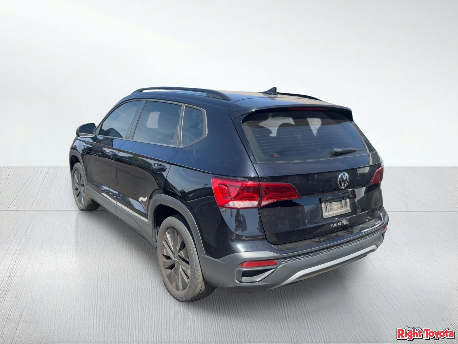 Used 2023 Volkswagen Taos S w/ IQ Drive S Package image 3