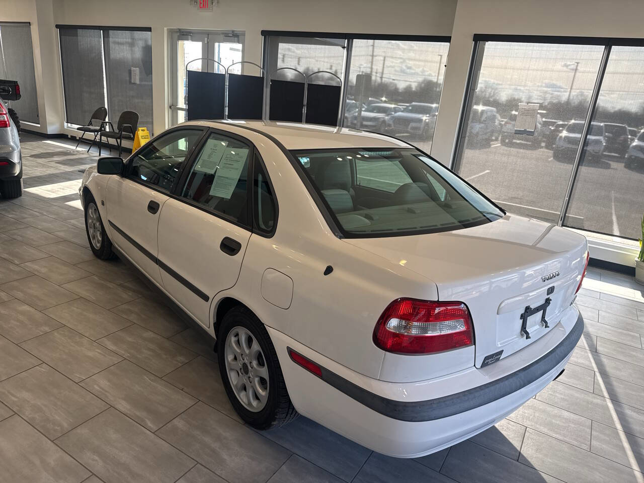 Used 2001 Volvo S40 image 9