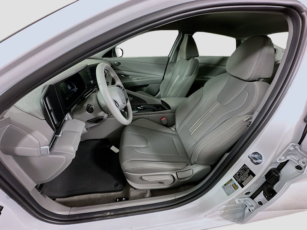 New 2026 Hyundai Elantra Sport image 15