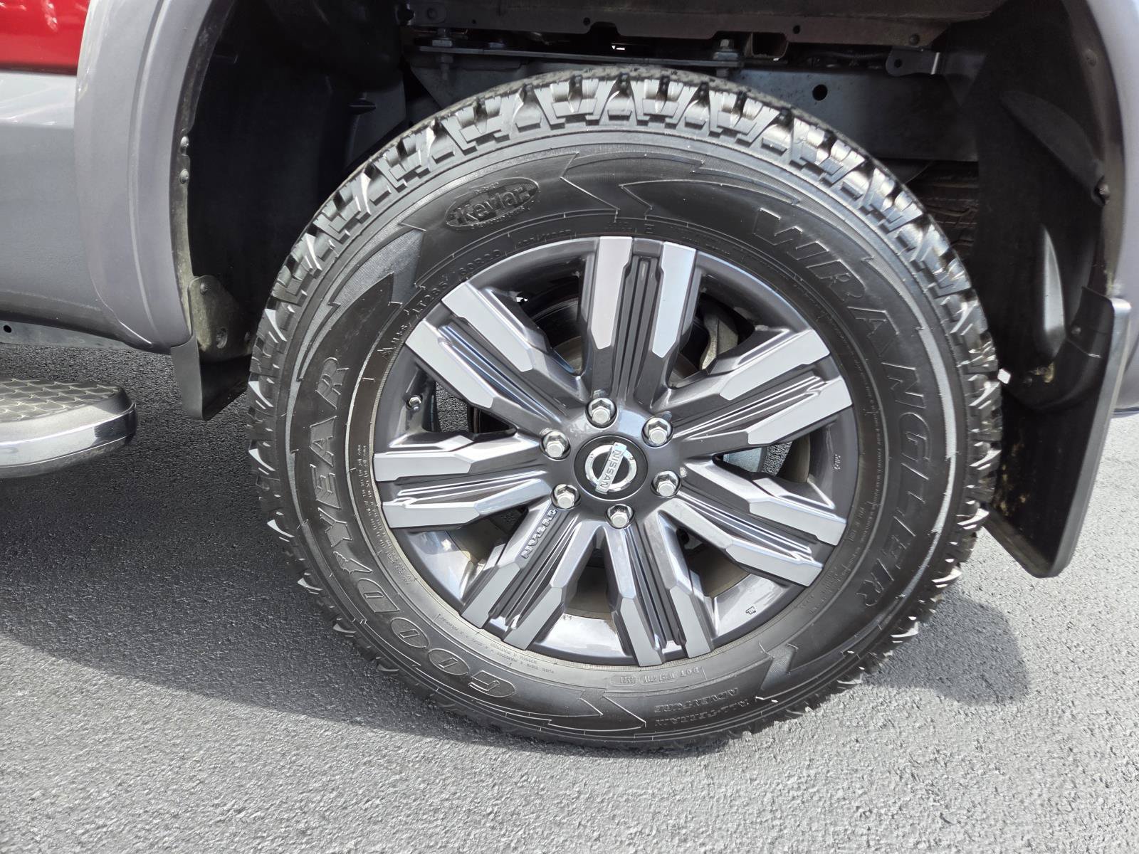 Used 2022 Nissan Titan Platinum Reserve w/ Moonroof Package AWD/4WD image 9