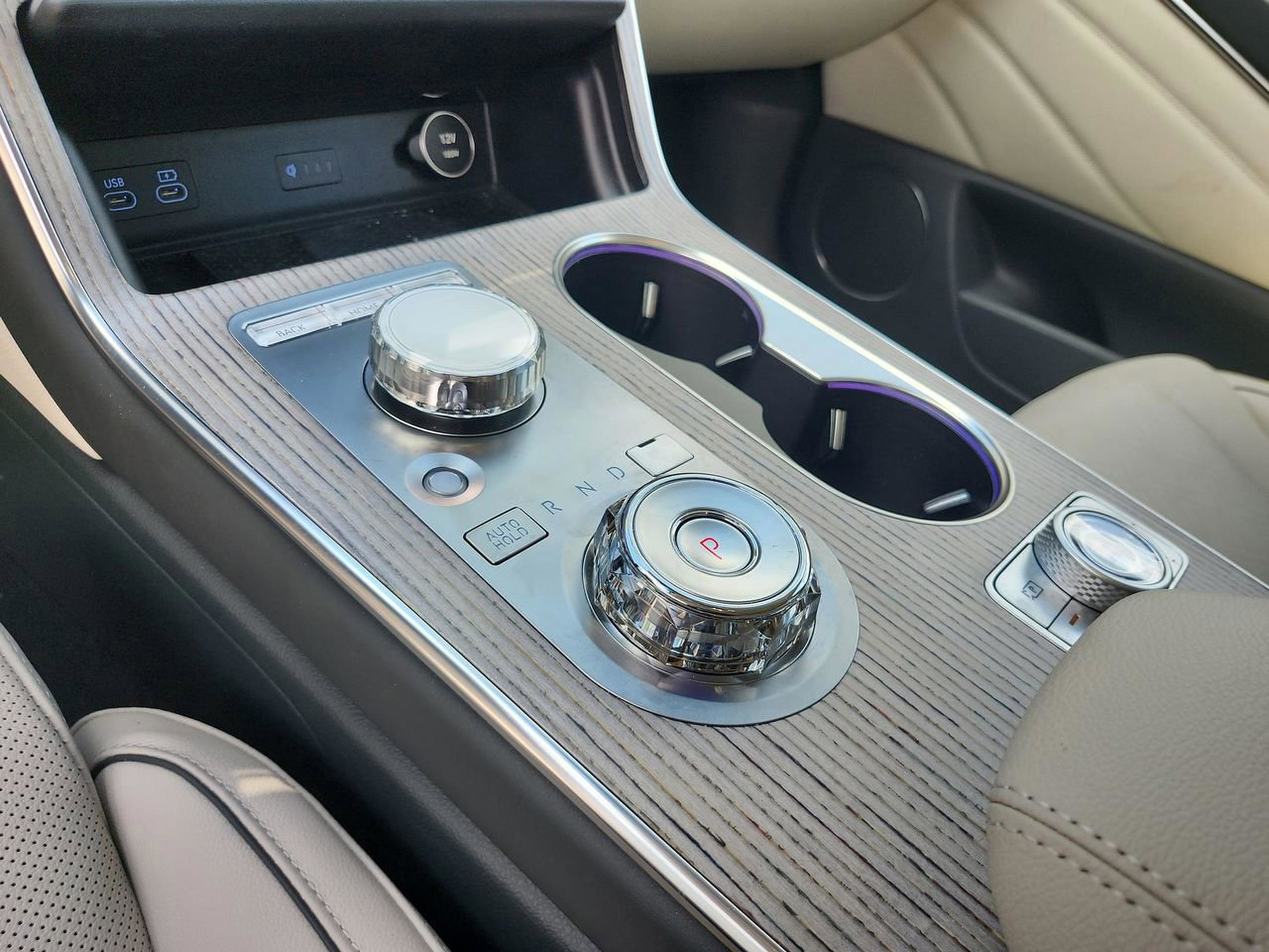 Used 2025 Genesis GV80 2.5T Prestige AWD/4WD image 14