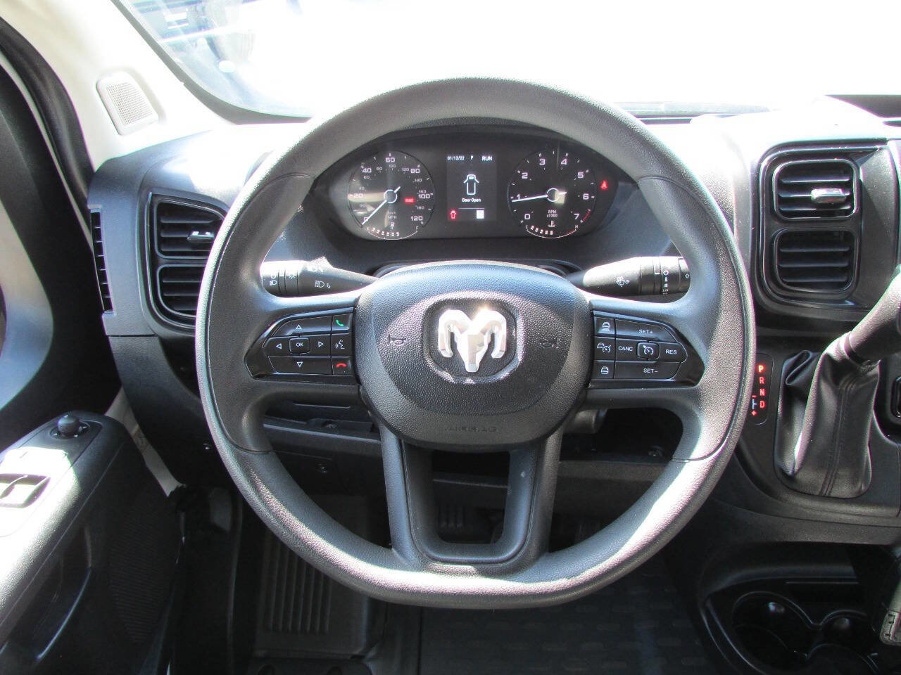 Used 2024 RAM ProMaster 2500 w/ Convenience Group FWD image 17