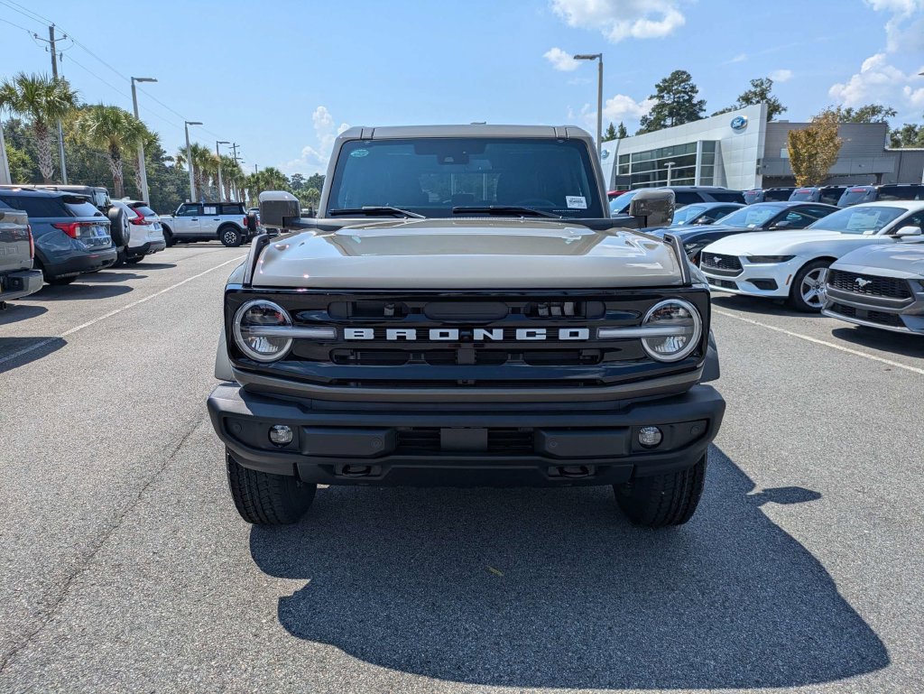 New 2026 Ford Bronco Outer Banks AWD/4WD image 9