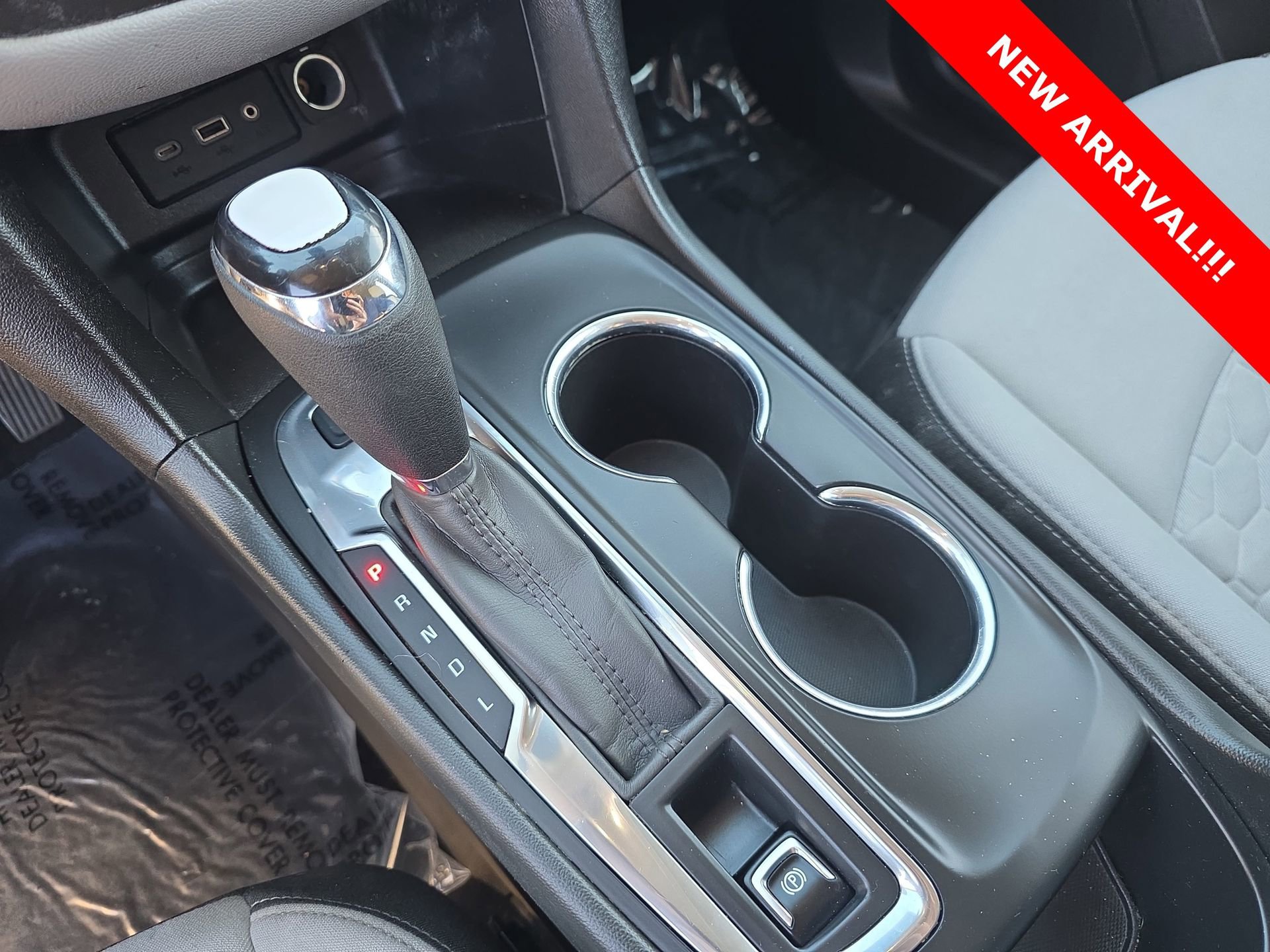 Used 2020 Chevrolet Equinox LS w/ LS Convenience Package image 24