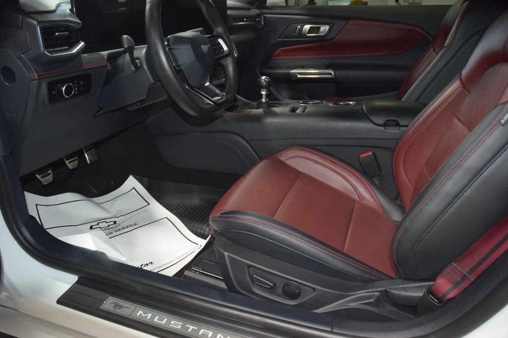 Used 2024 Ford Mustang GT Premium image 23