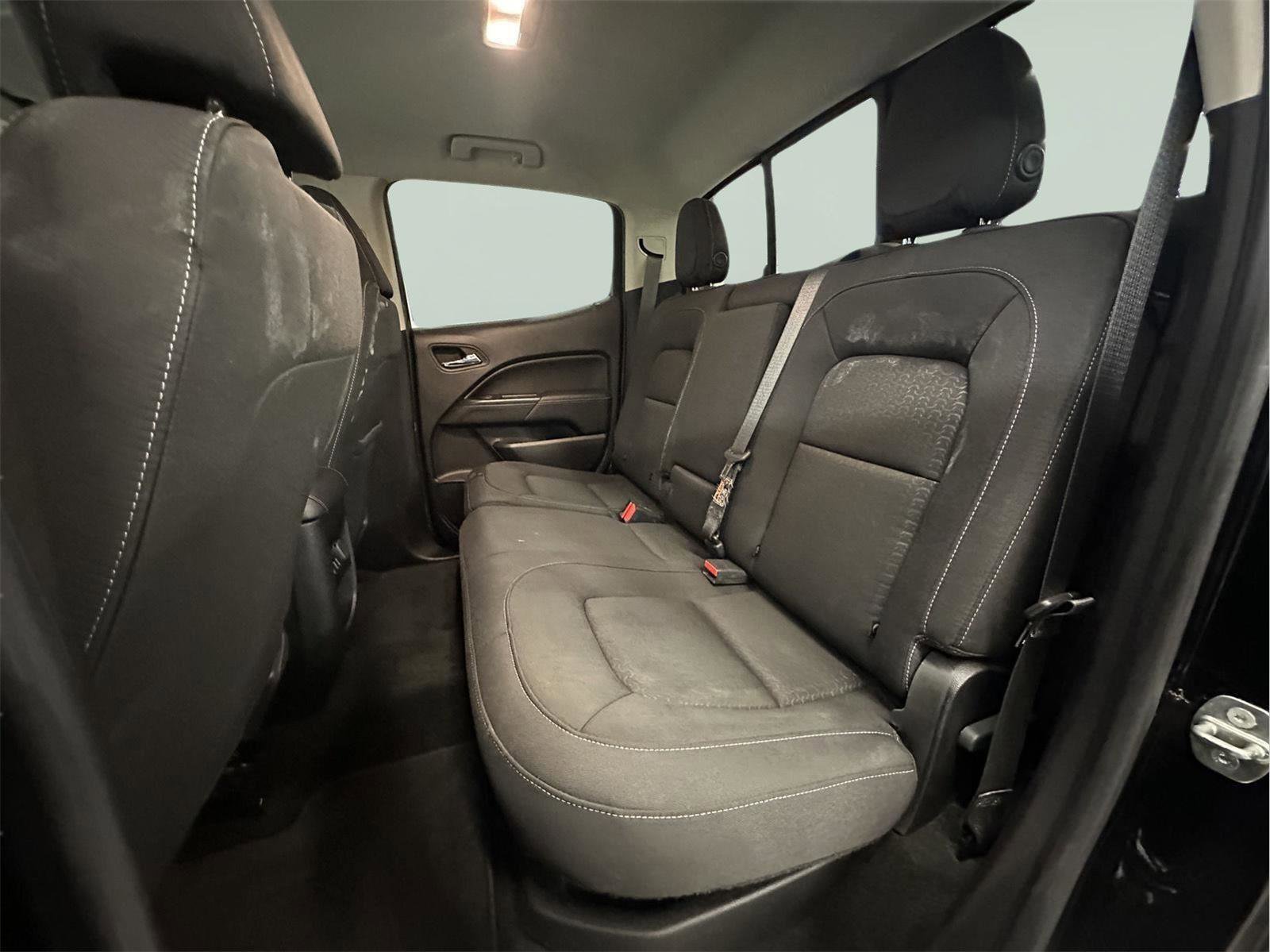 Certified 2018 GMC Canyon SLE w/ SLE Convenience Package image 24