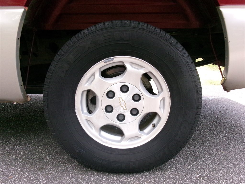 Used 2004 Chevrolet Silverado 1500 LS RWD image 31