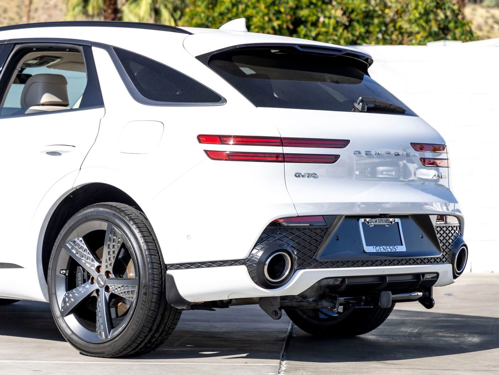 Used 2023 Genesis GV70 3.5T Sport w/ Sport Prestige Package image 8