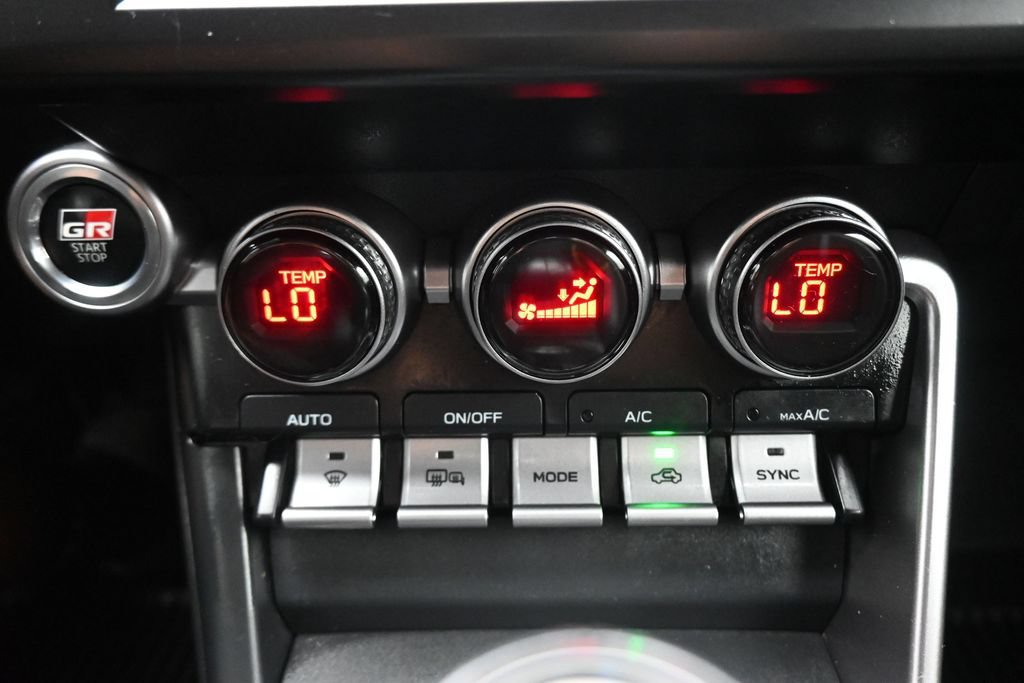 Used 2025 Toyota GR86 Premium w/ Performance Package RWD image 20