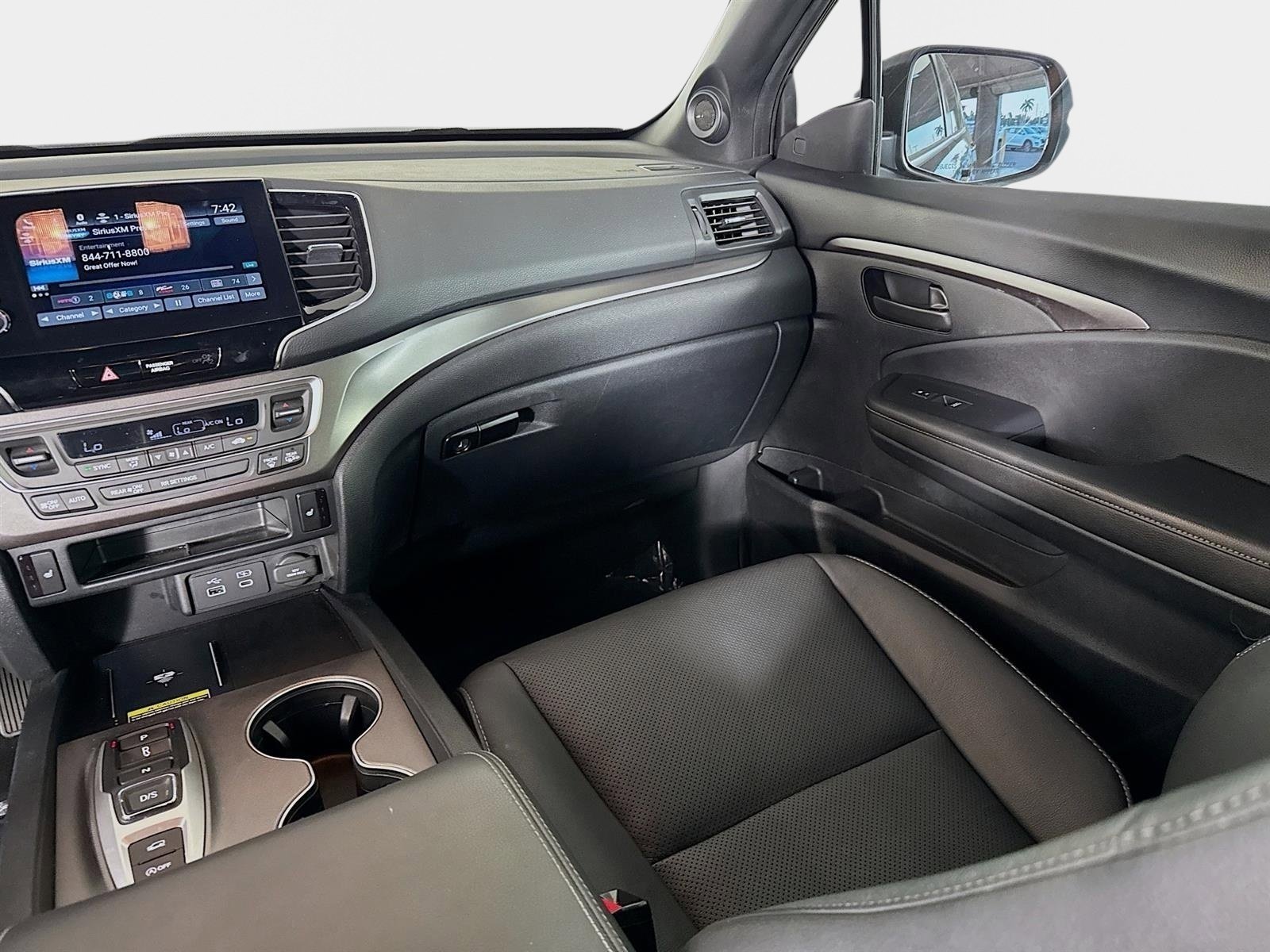 Used 2025 Honda Passport EX-L image 25