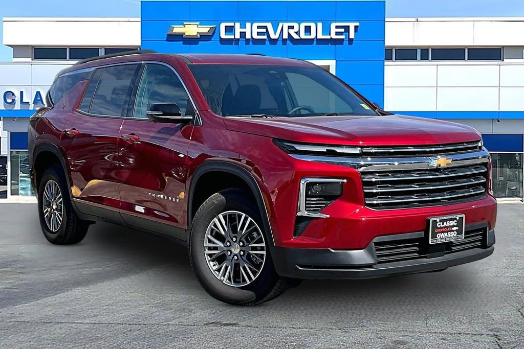 New 2025 Chevrolet Traverse LT w/ Driver Confidence Package image 1