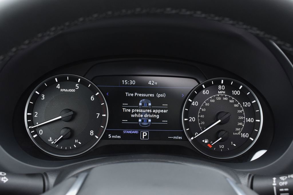 New 2025 INFINITI QX50 Luxe image 22