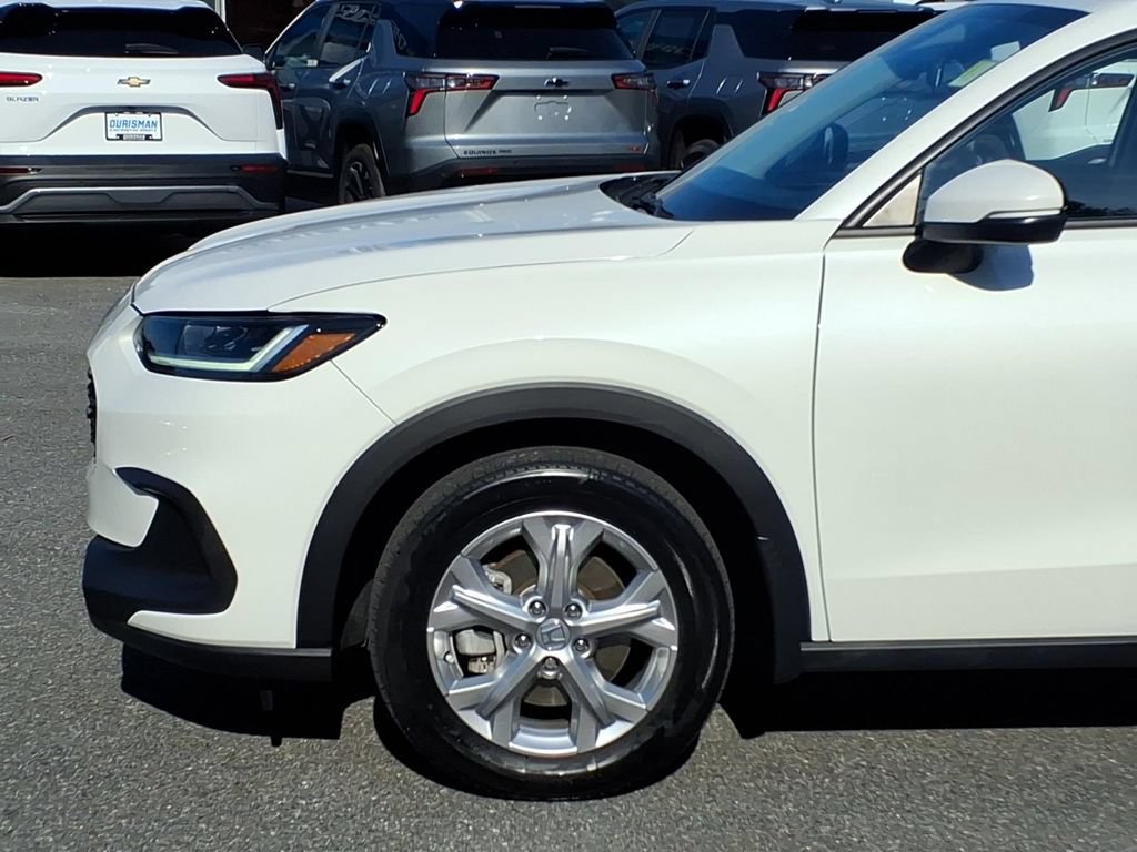 Used 2023 Honda HR-V LX image 6