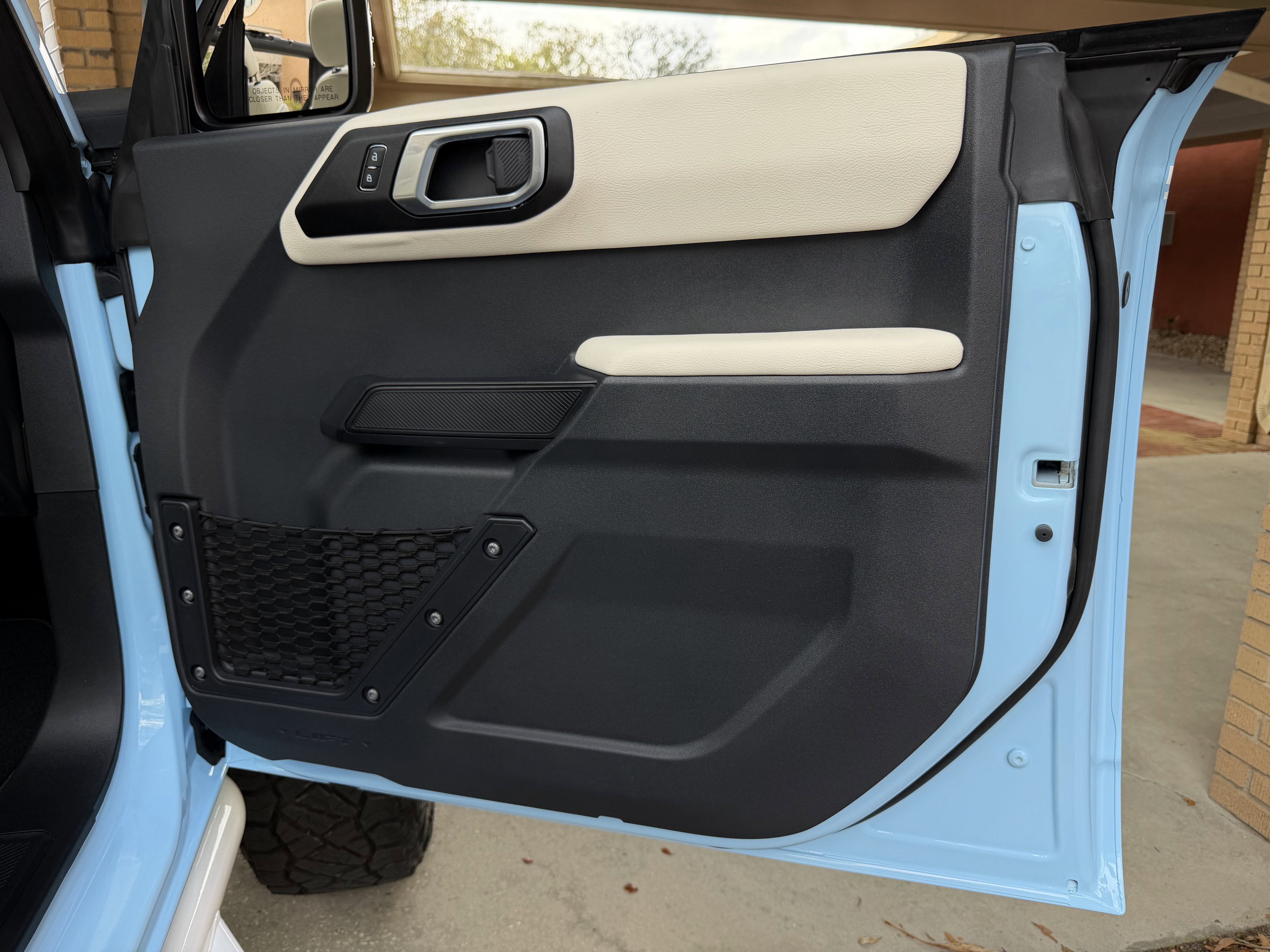 Used 2025 Ford Bronco Outer Banks AWD/4WD image 22