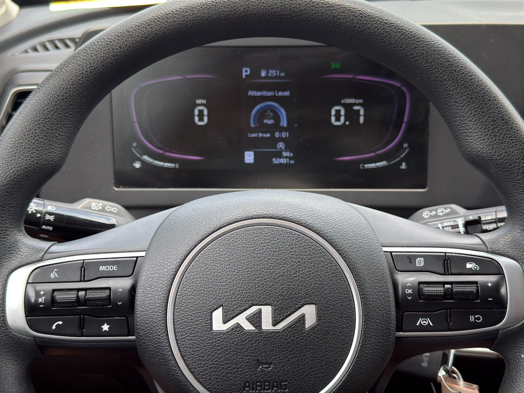 Used 2024 Kia Sportage LX AWD/4WD image 14