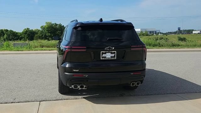 New 2026 Chevrolet Traverse LT w/ Midnight/Sport Edition AWD/4WD image 7