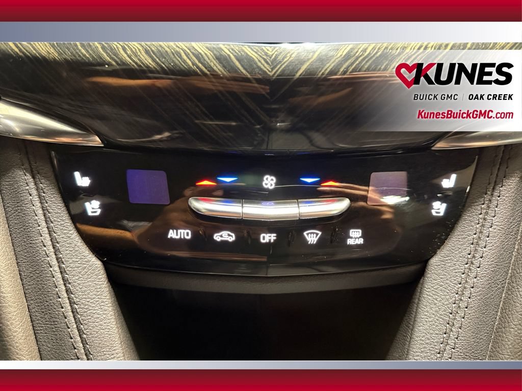 Used 2021 Cadillac XT6 Premium Luxury AWD/4WD image 28