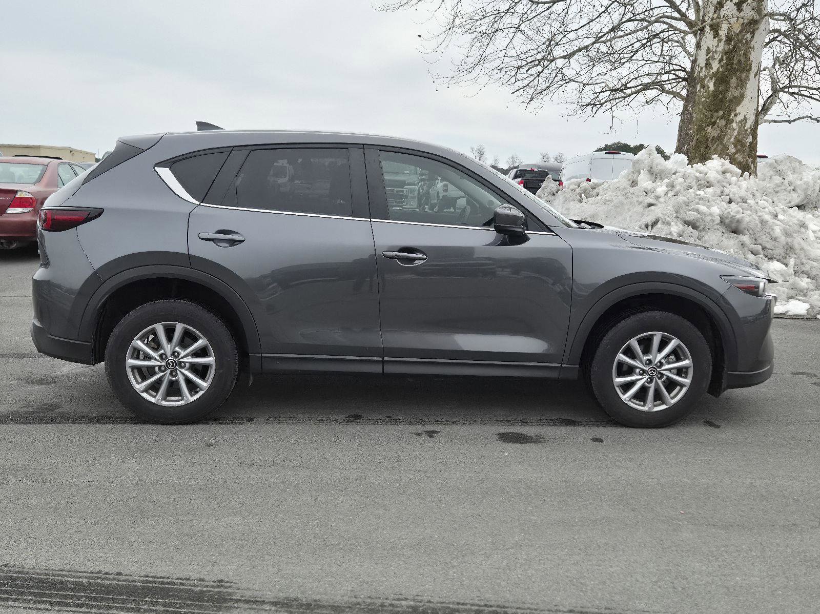 Used 2023 MAZDA CX-5 AWD 2.5 S w/ Select Package image 4