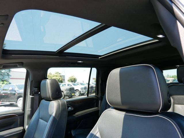 Used 2021 Chevrolet Suburban Premier w/ Premium Package AWD/4WD image 21