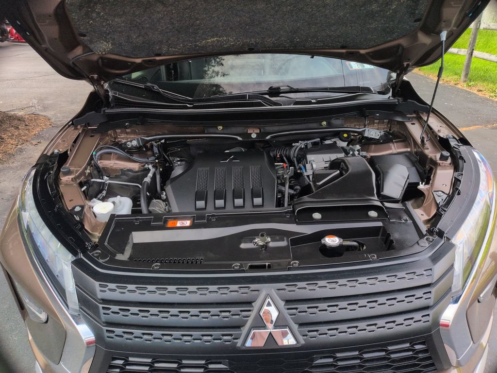 Used 2022 Mitsubishi Eclipse Cross SEL AWD/4WD image 17
