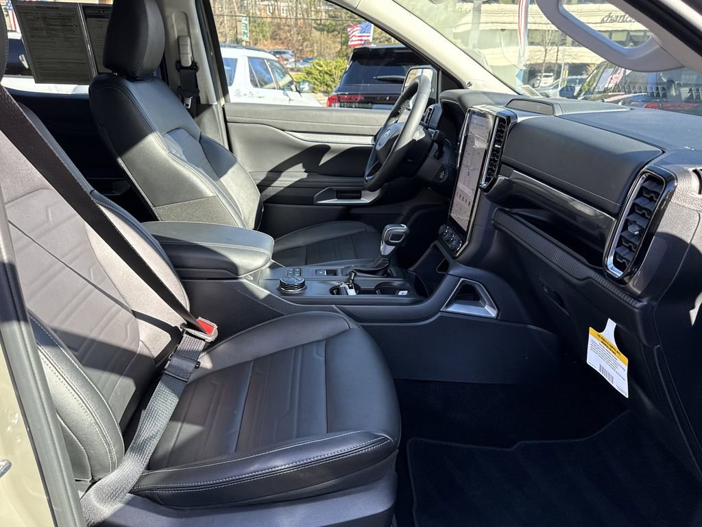 Used 2025 Ford Ranger Lariat AWD/4WD image 29