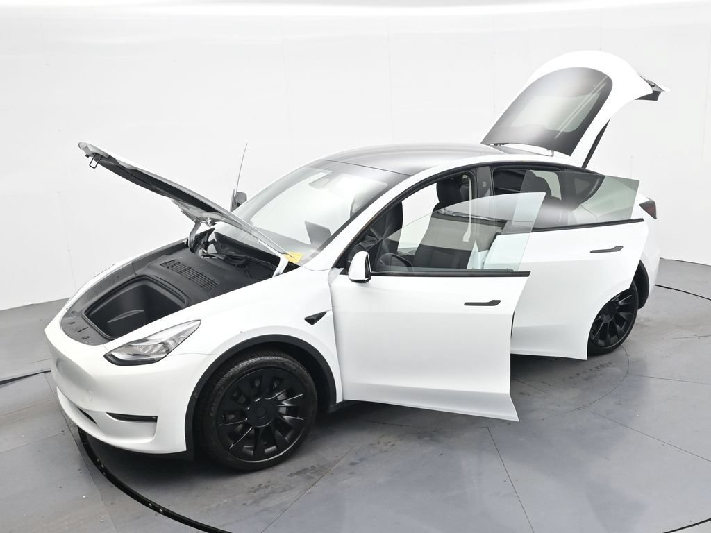 Used 2023 Tesla Model Y Long Range AWD/4WD image 37