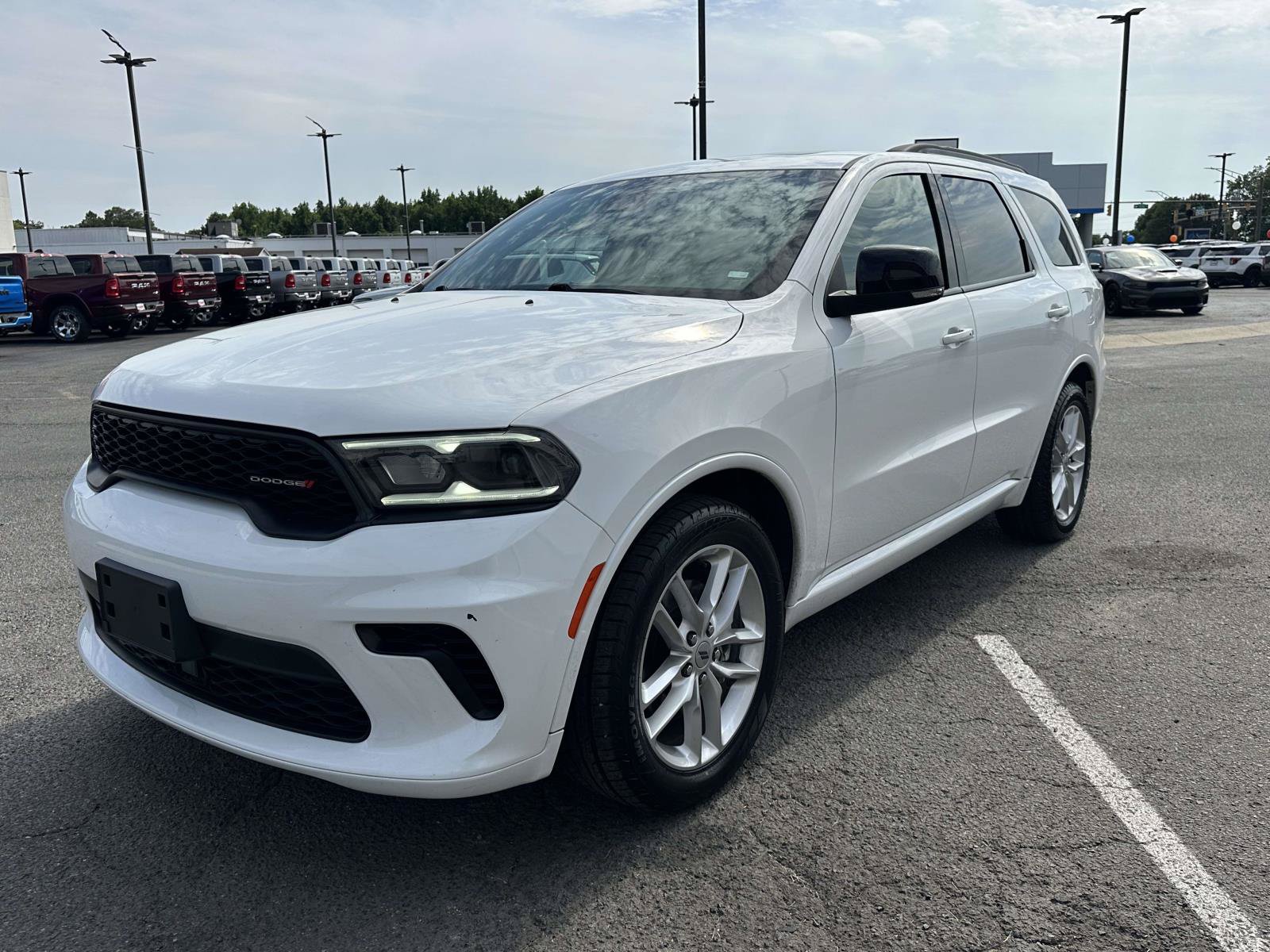 Used 2024 Dodge Durango GT RWD image 4