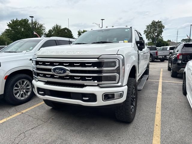 Used 2024 Ford F350 Platinum AWD/4WD image 2