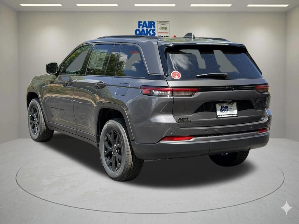 New 2026 Jeep Grand Cherokee Altitude AWD/4WD image 8