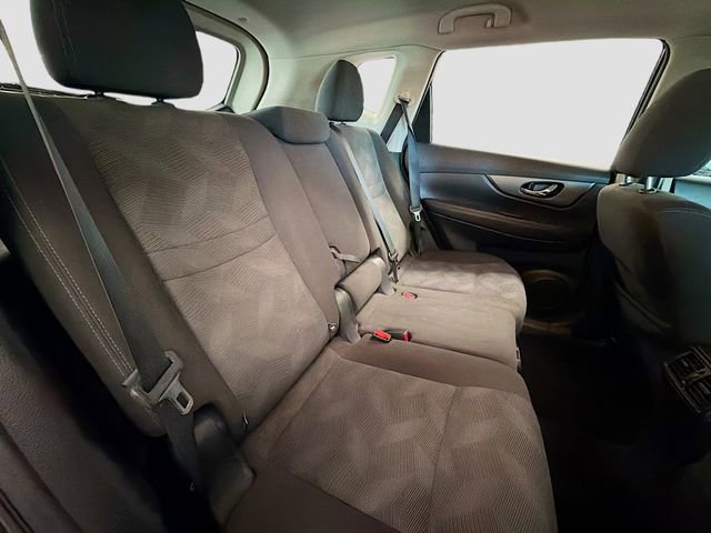 Used 2016 Nissan Rogue S image 21