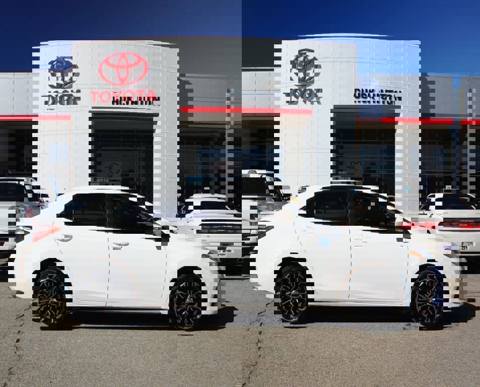 Used 2016 Toyota Corolla S image 1