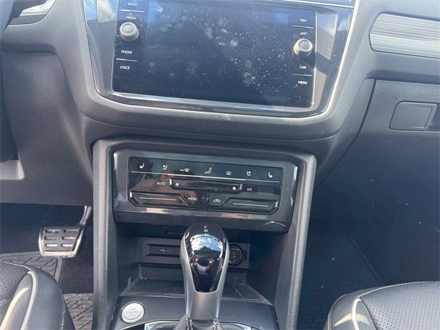 Used 2024 Volkswagen Tiguan SEL R-Line image 11