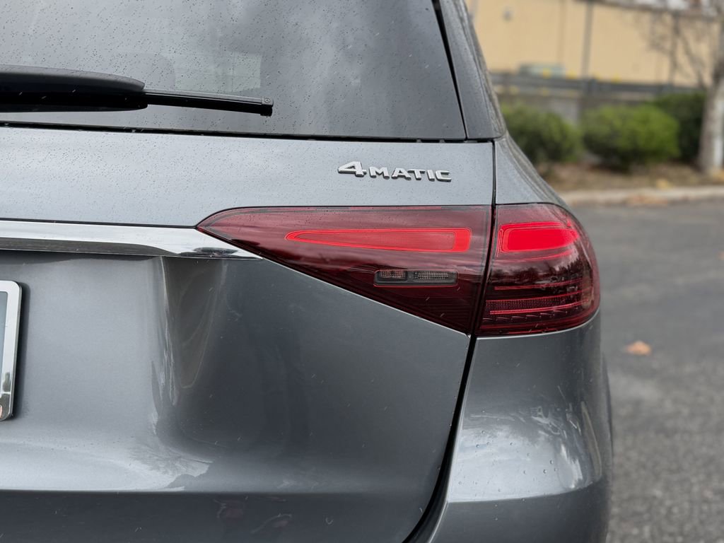 Certified 2025 Mercedes-Benz GLE 450e 4MATIC image 13