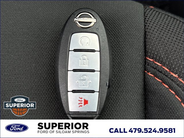 Used 2025 Nissan Frontier PRO-4X AWD/4WD image 25