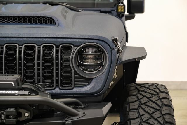 Used 2025 Jeep Gladiator Sport AWD/4WD image 58