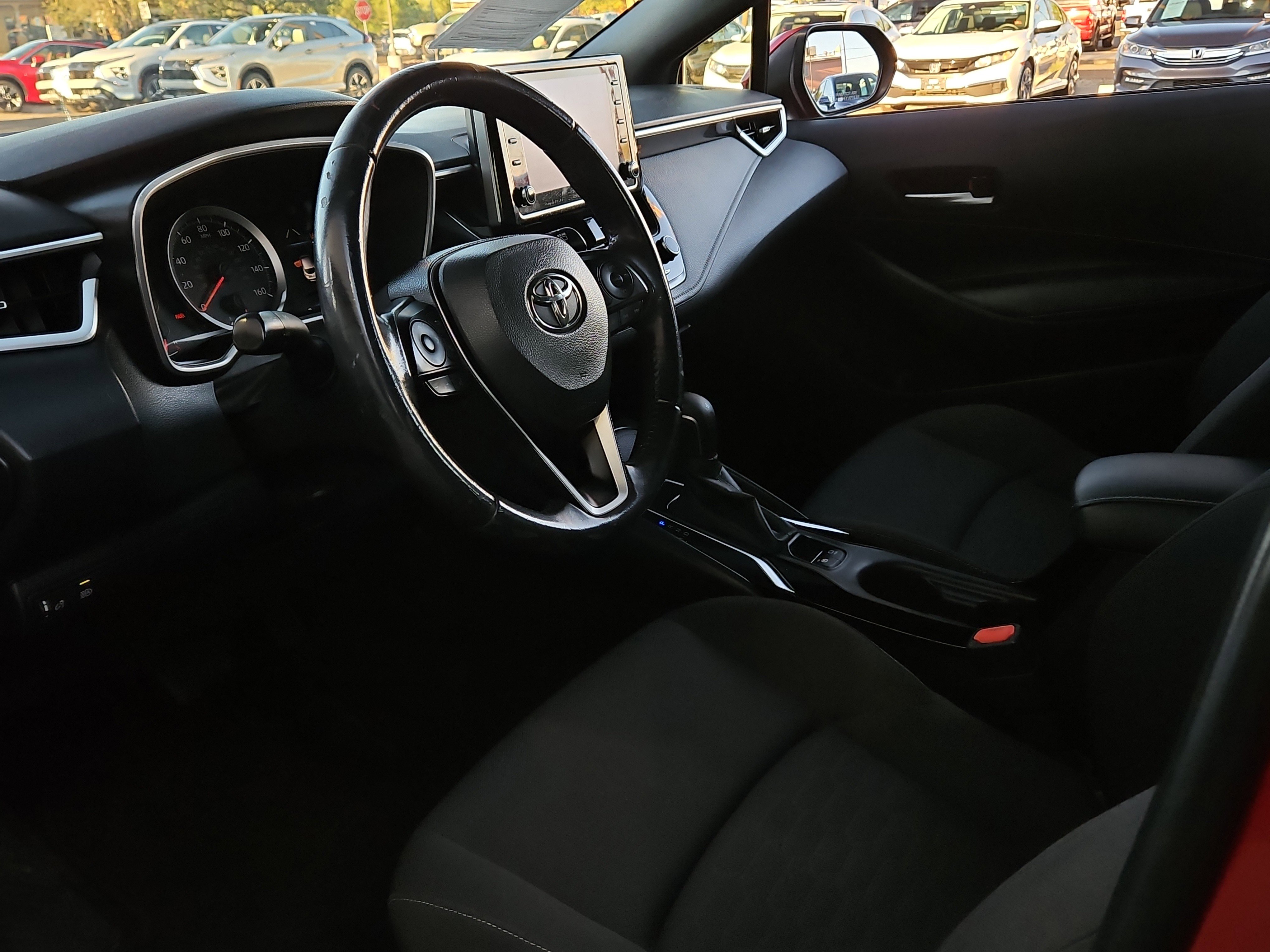 Used 2021 Toyota Corolla SE w/ Special Edition image 7