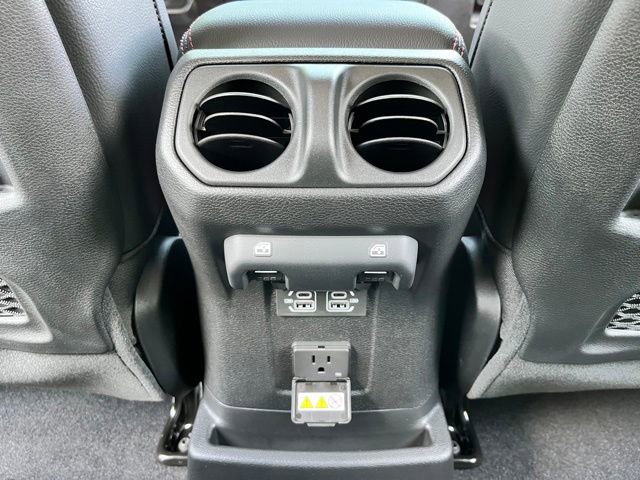 Used 2023 Jeep Wrangler Unlimited Rubicon 4xe image 21