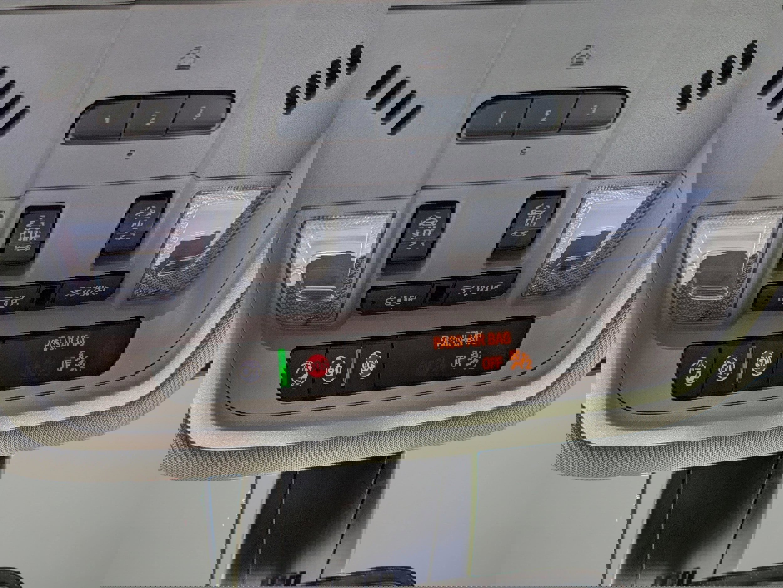 Used 2023 GMC Acadia SLT w/ Technology Package image 24