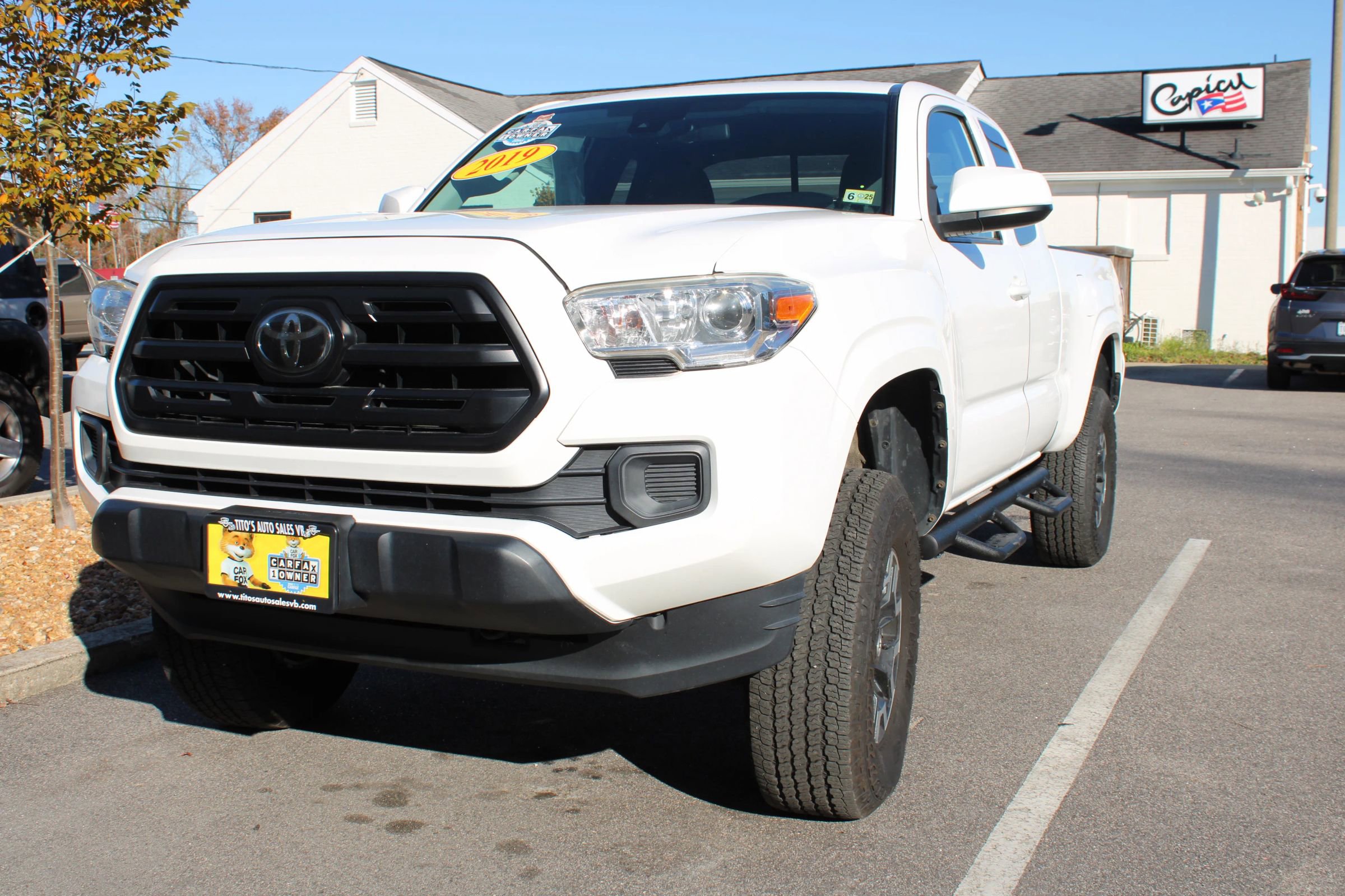 Used 2019 Toyota Tacoma SR w/ SR Convenience Package image 1