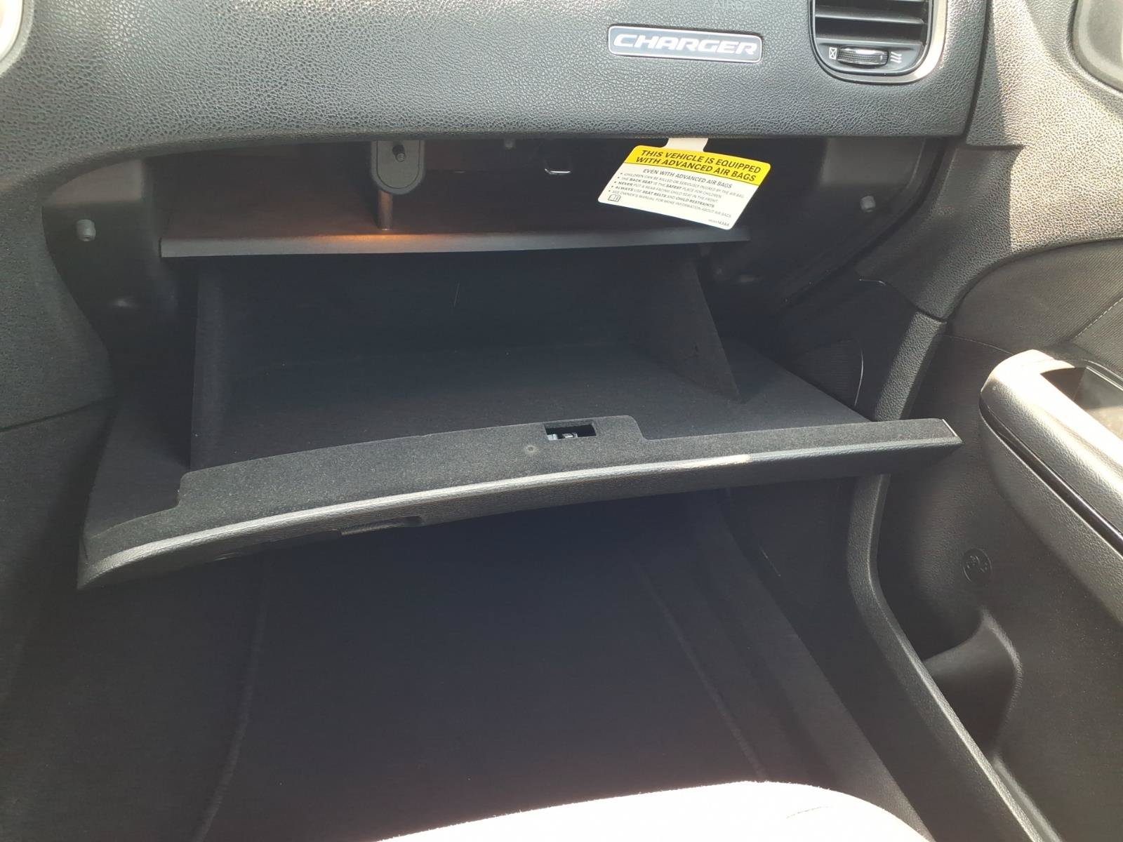 Used 2019 Dodge Charger SXT w/ Blacktop Package RWD image 14