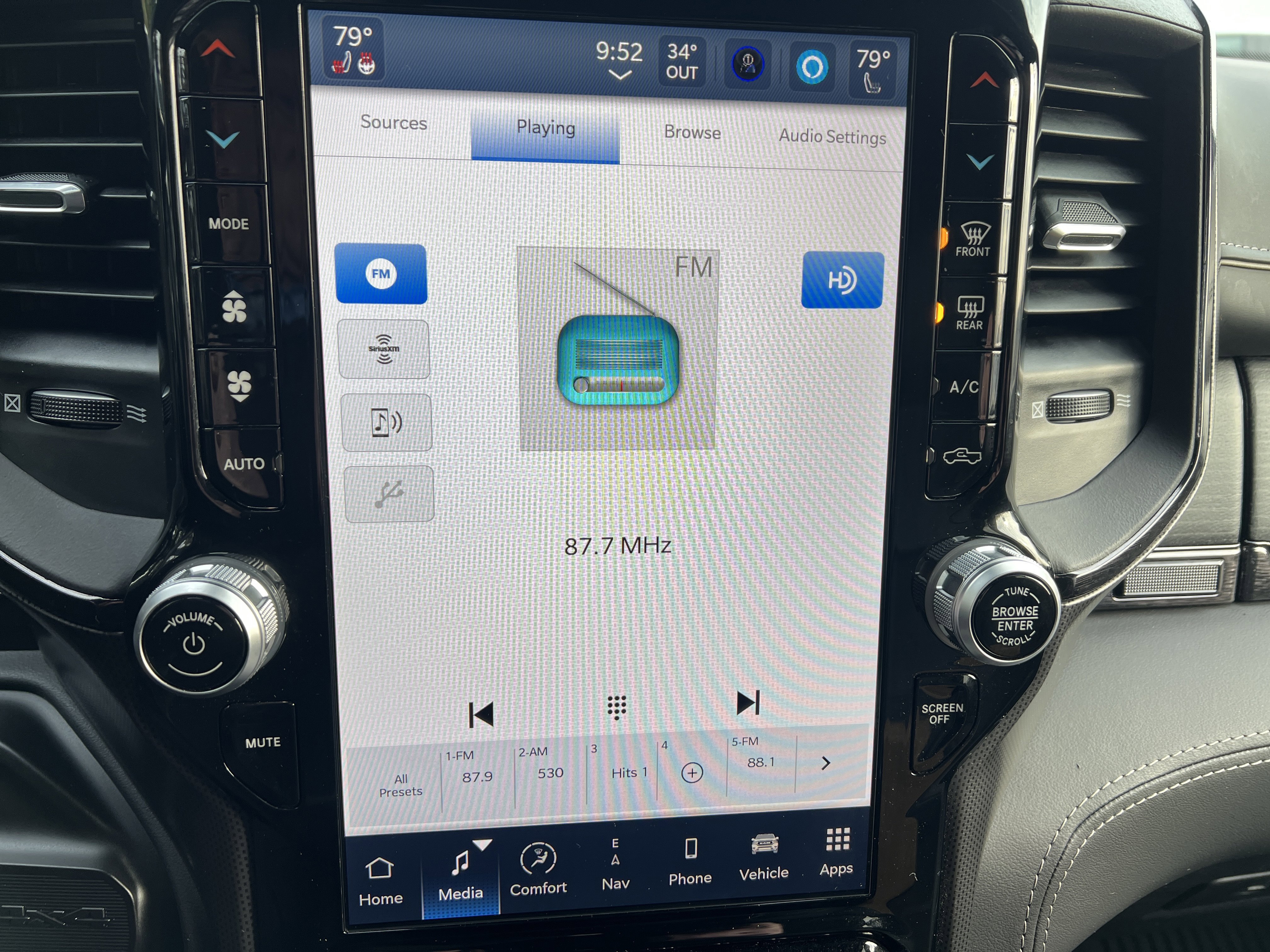 Used 2023 RAM 3500 Limited image 23